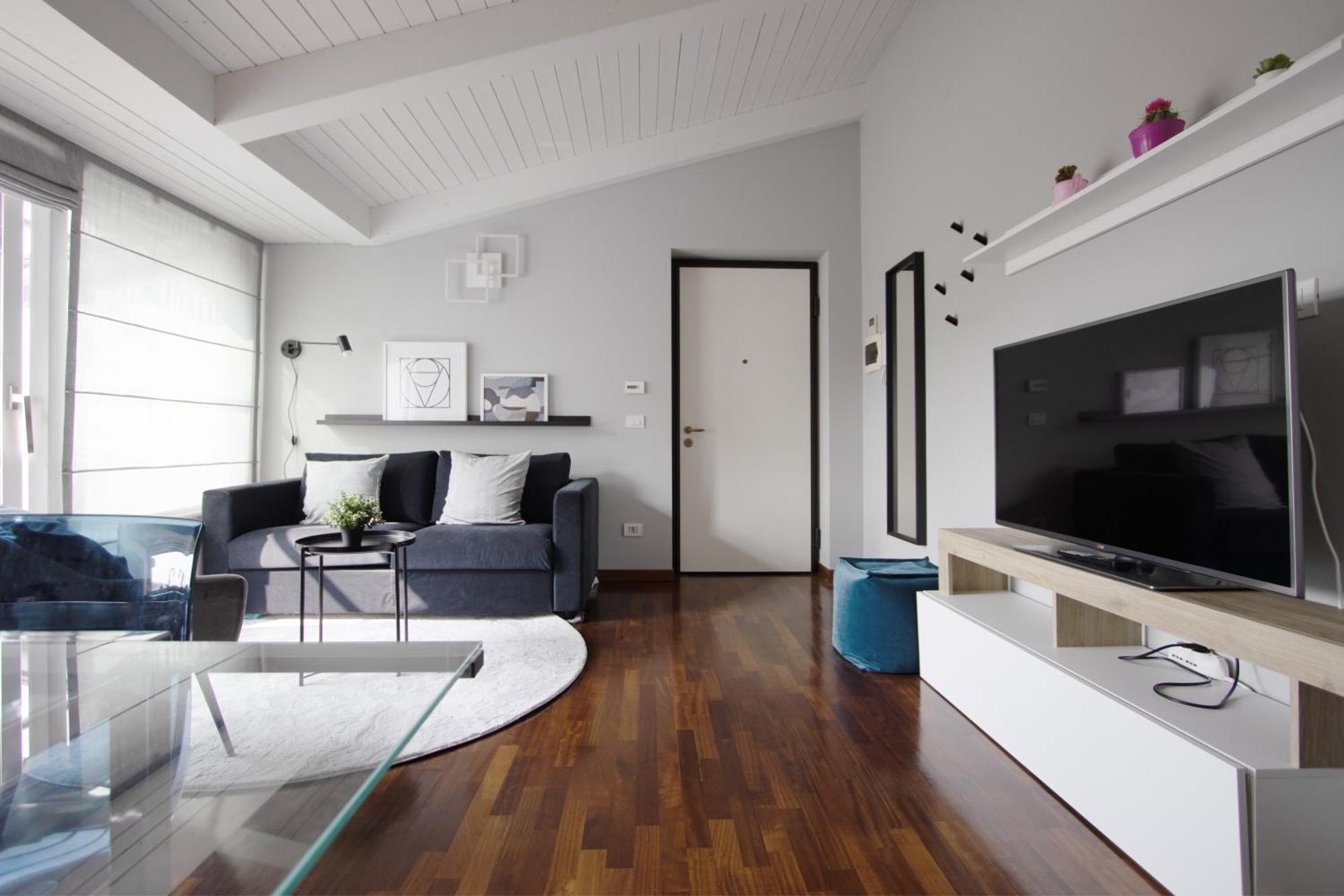 Penthouse With Patio & 2 Baths, 10 Min To Duomo Apartment Милано Екстериор снимка